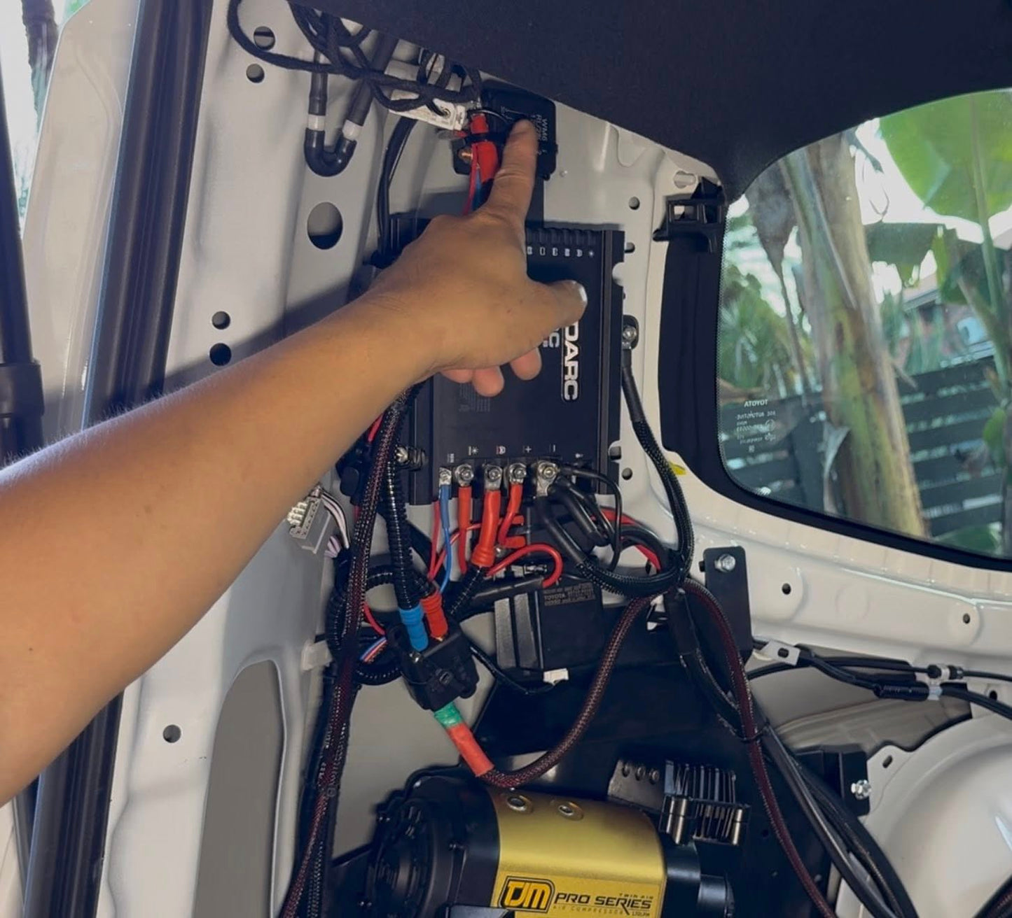 Dual Battery Solutions 2: RedArc Battery Charger in Rear Boot for Toyota Land Cruiser 300 all series (2021 - current)